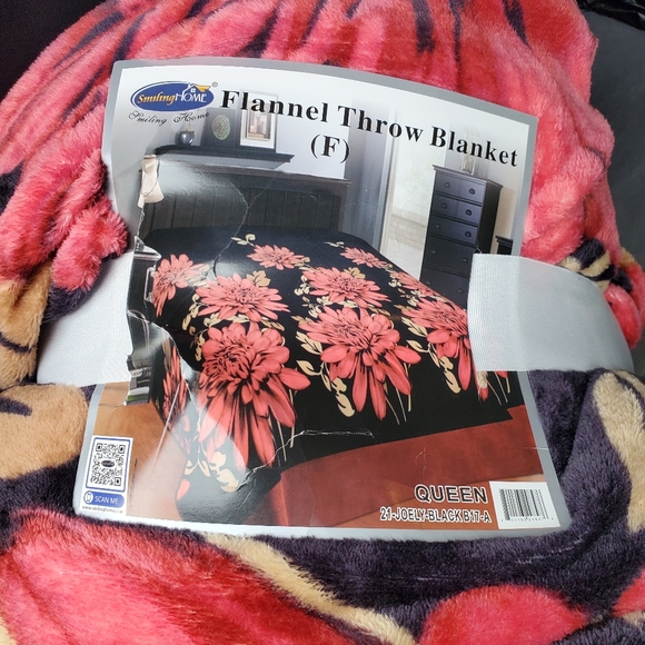 Blankets and baby blankets and cosmetic products - Picture 2 of 12